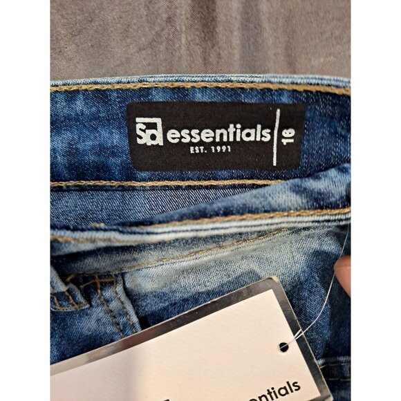 NWT Sp Essentials Active Flex Women Distressed Trendy Stylish Jeans, Size 16 - Picture 6 of 12